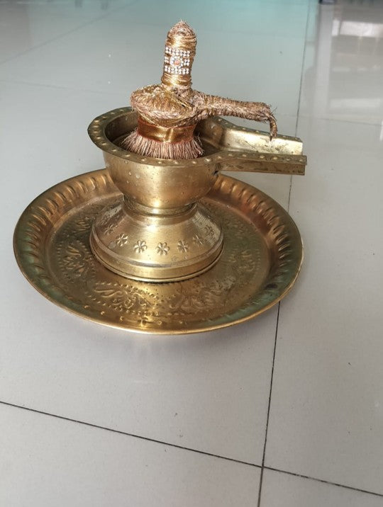 வெட்டிவேர் சிவலிங்கம் Vettiver Sivalingam