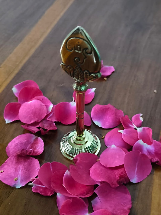 தங்க நிற பித்தளை முருகன் வேல் - 6 cm